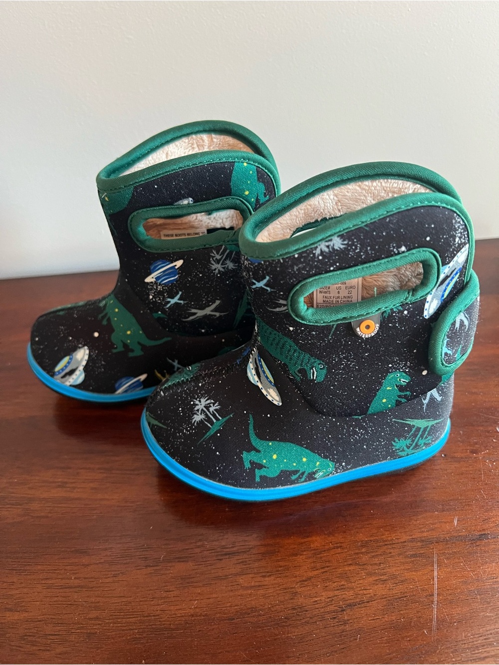 Baby Bogs II Kids Black and Green Dinosaur Winter Boots